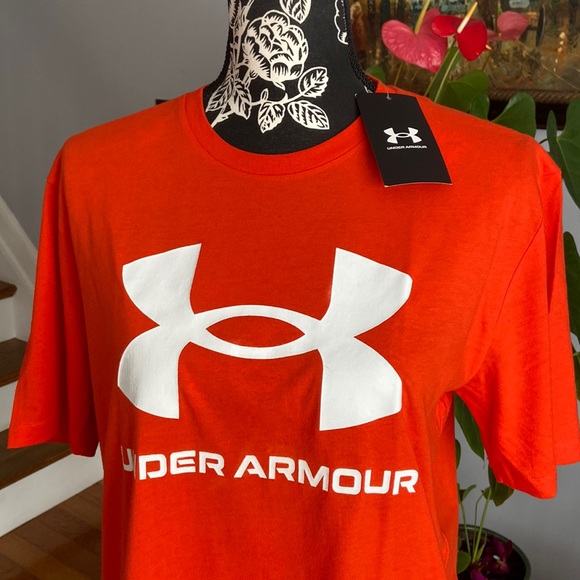 NWT Under Urmour - Picture 2 of 6